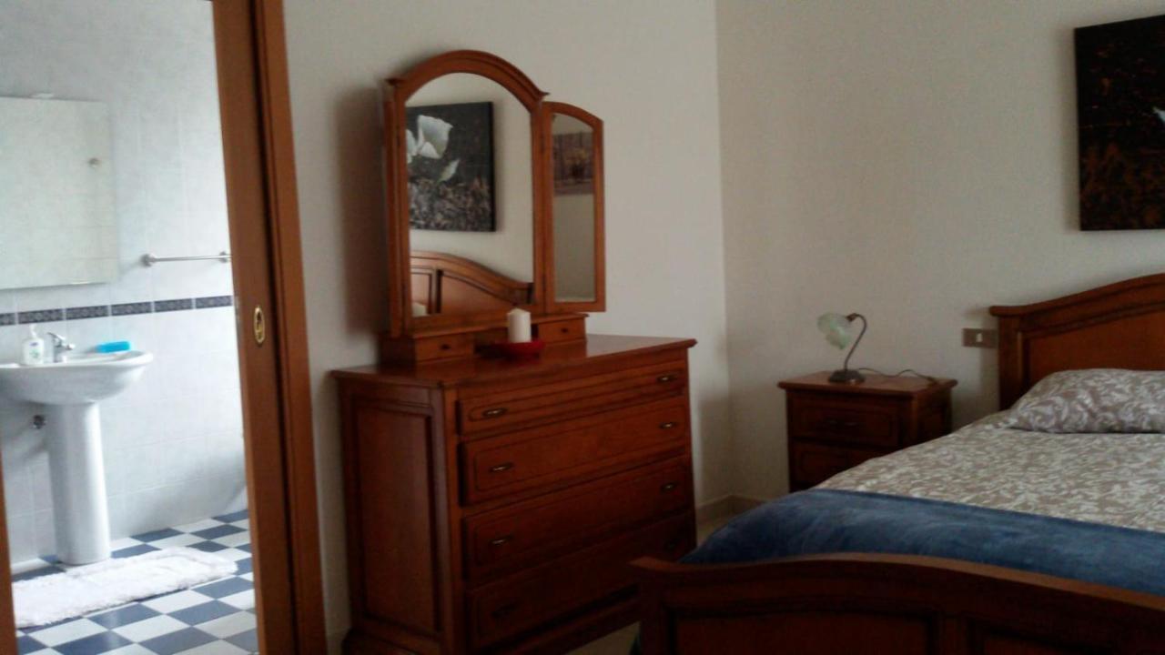"La Casa Di Mariagrazia" Appartamento 4 Locali Саммикеле-ди-Бари Экстерьер фото